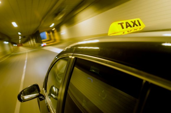Taxi pour un déplacement professionnel à Annecy