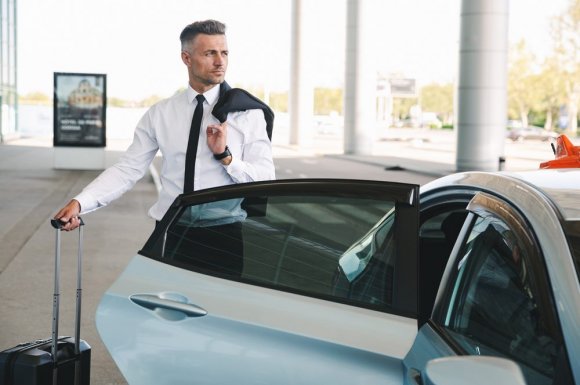 Taxi pour le transfert de personne vers l'aéroport de Lyon-Saint Exupéry - Annecy - PL TAXI
